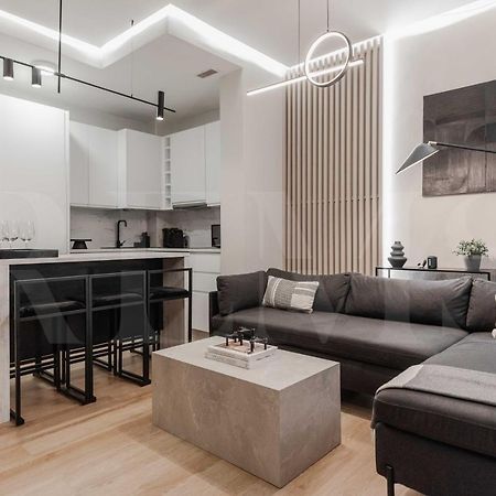 Contemporary Minimalist Apartment By Rems มาลากา ภายนอก รูปภาพ