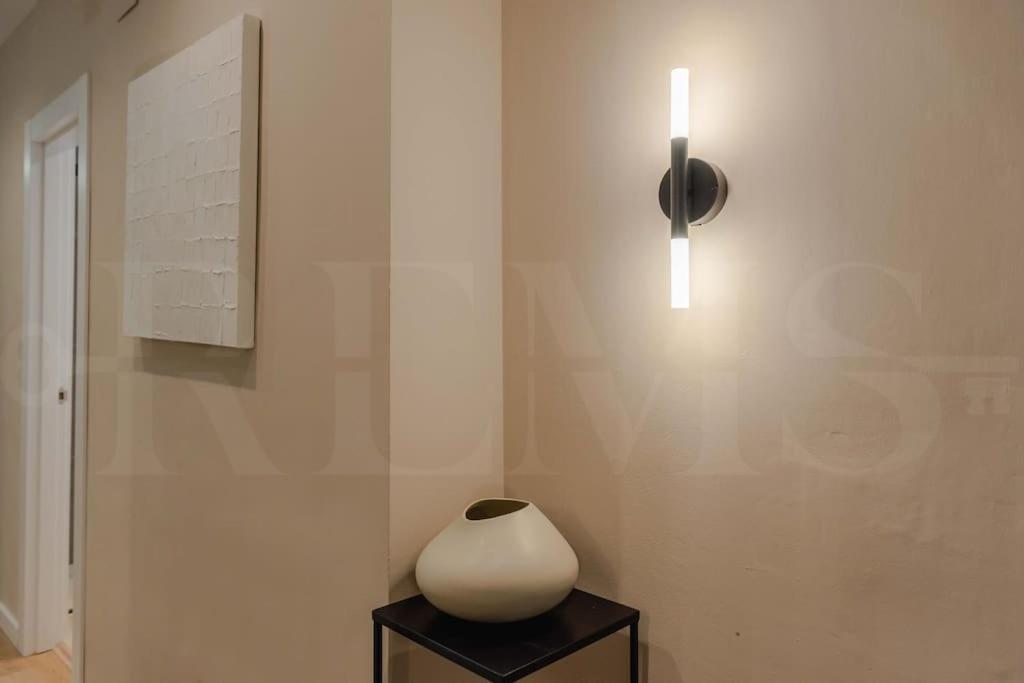 Contemporary Minimalist Apartment By Rems มาลากา ภายนอก รูปภาพ
