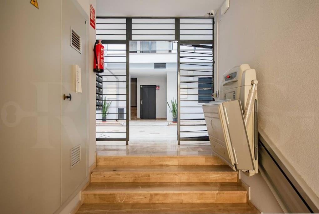 Contemporary Minimalist Apartment By Rems มาลากา ภายนอก รูปภาพ
